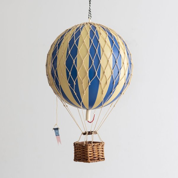 Authentic Models Ballon 'Floating the skies' blau
